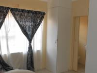 Main Bedroom - 12 square meters of property in Crystal Park