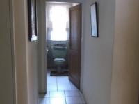 Bathroom 1 - 14 square meters of property in Middelburg - MP