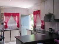 Kitchen - 24 square meters of property in Sasolburg