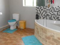 Bathroom 1 - 13 square meters of property in Pretoria Rural