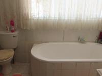 Bathroom 3+ - 6 square meters of property in Flamwood