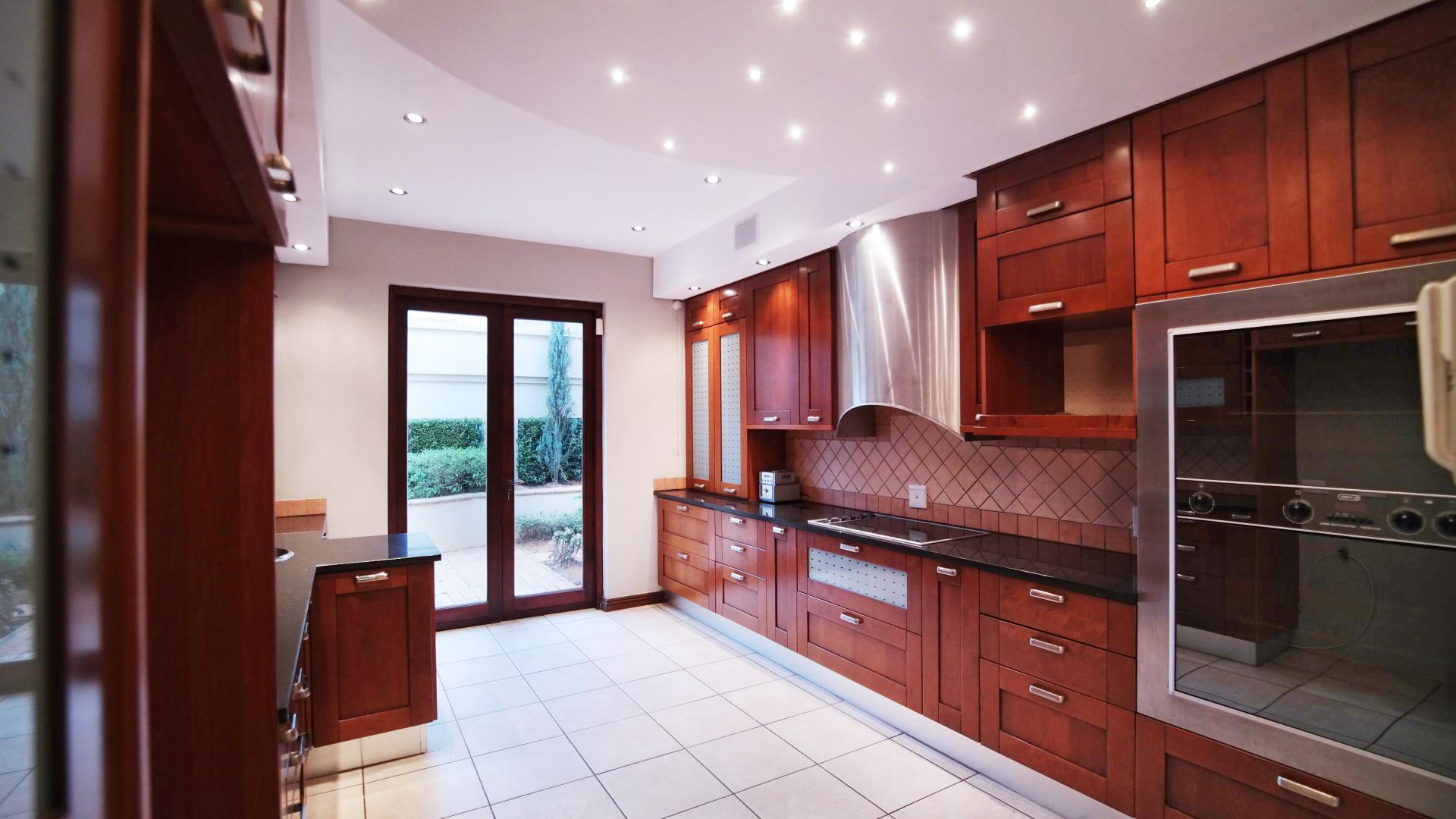 Kitchen - 16 square meters of property in Boardwalk Manor Estate