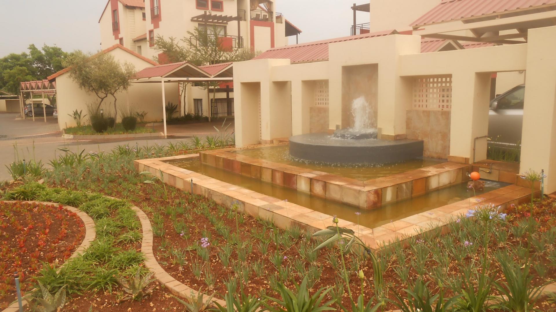 Front View of property in Silver Lakes Golf Estate