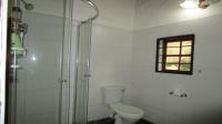 Bathroom 1 - 6 square meters of property in Hartbeespoort