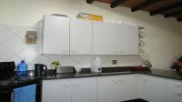 Kitchen - 17 square meters of property in Hartbeespoort