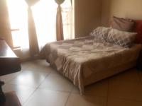 Bed Room 1 - 19 square meters of property in Kosmos Ridge