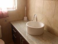 Bathroom 1 - 6 square meters of property in Kosmos Ridge