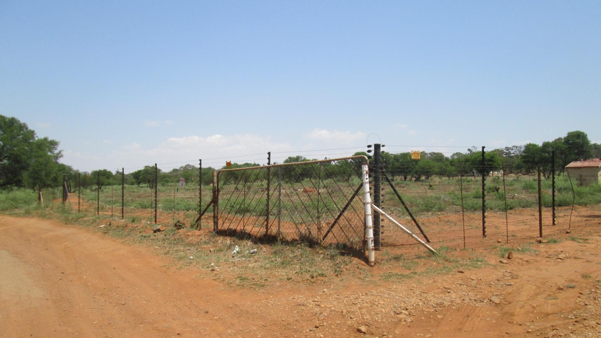 Front View of property in Orchards