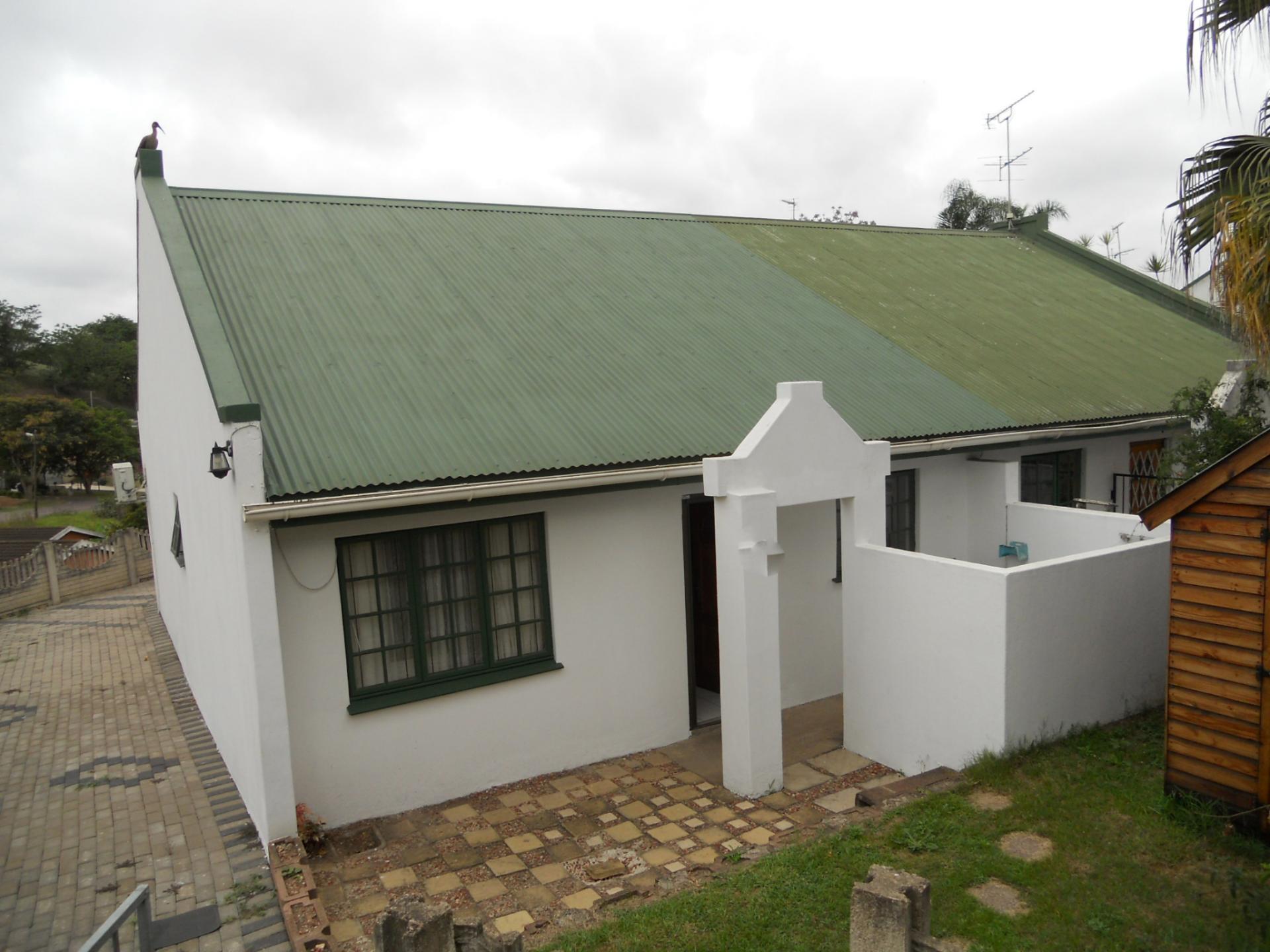 Front View of property in Pinetown 