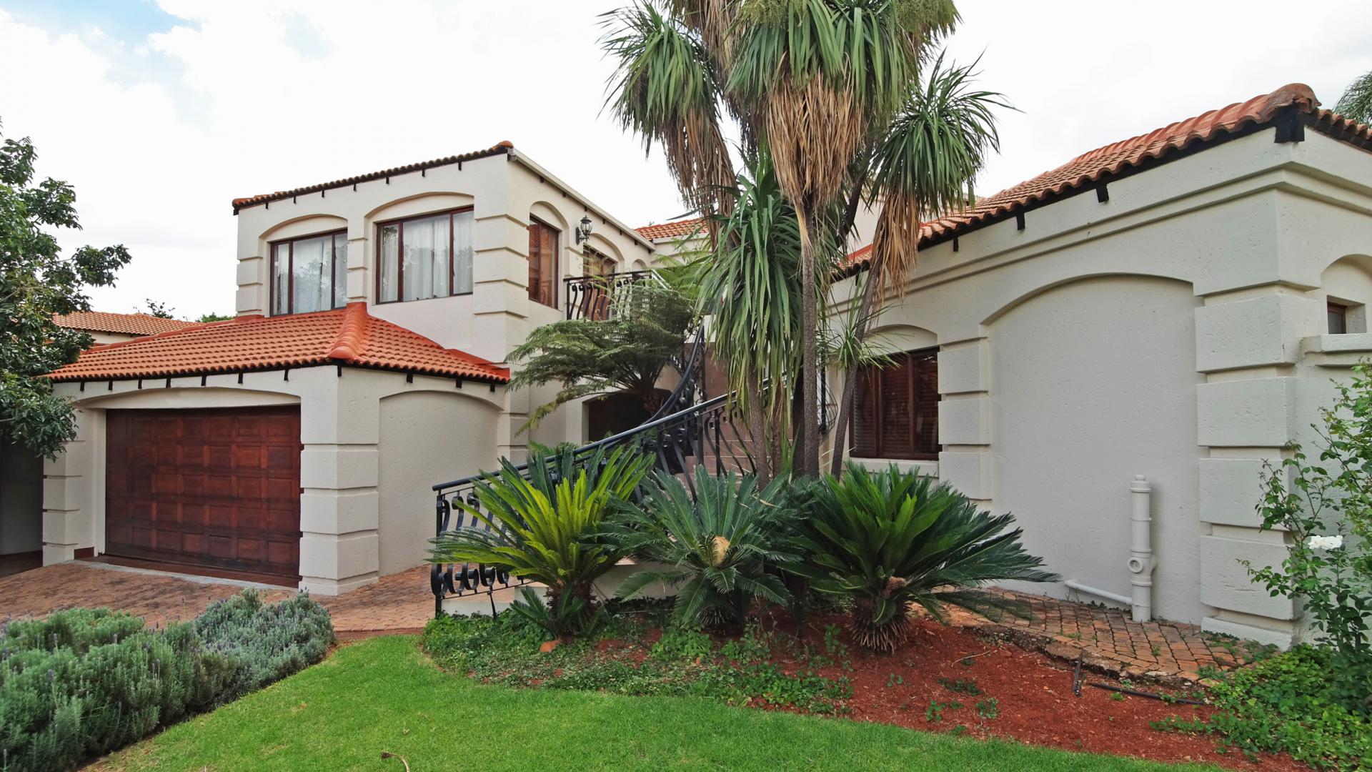 Front View of property in Woodhill Golf Estate