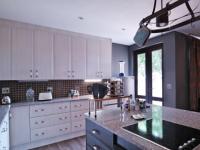 Kitchen - 29 square meters of property in Willow Acres Estate