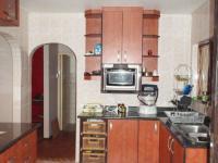 Kitchen of property in Bluff