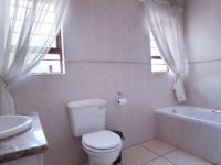 Bathroom 1 - 10 square meters of property in Boardwalk Manor Estate