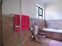 Bathroom 2 - 11 square meters of property in Silver Lakes Golf Estate