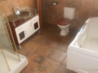 Bathroom 1 - 9 square meters of property in Middelburg - MP
