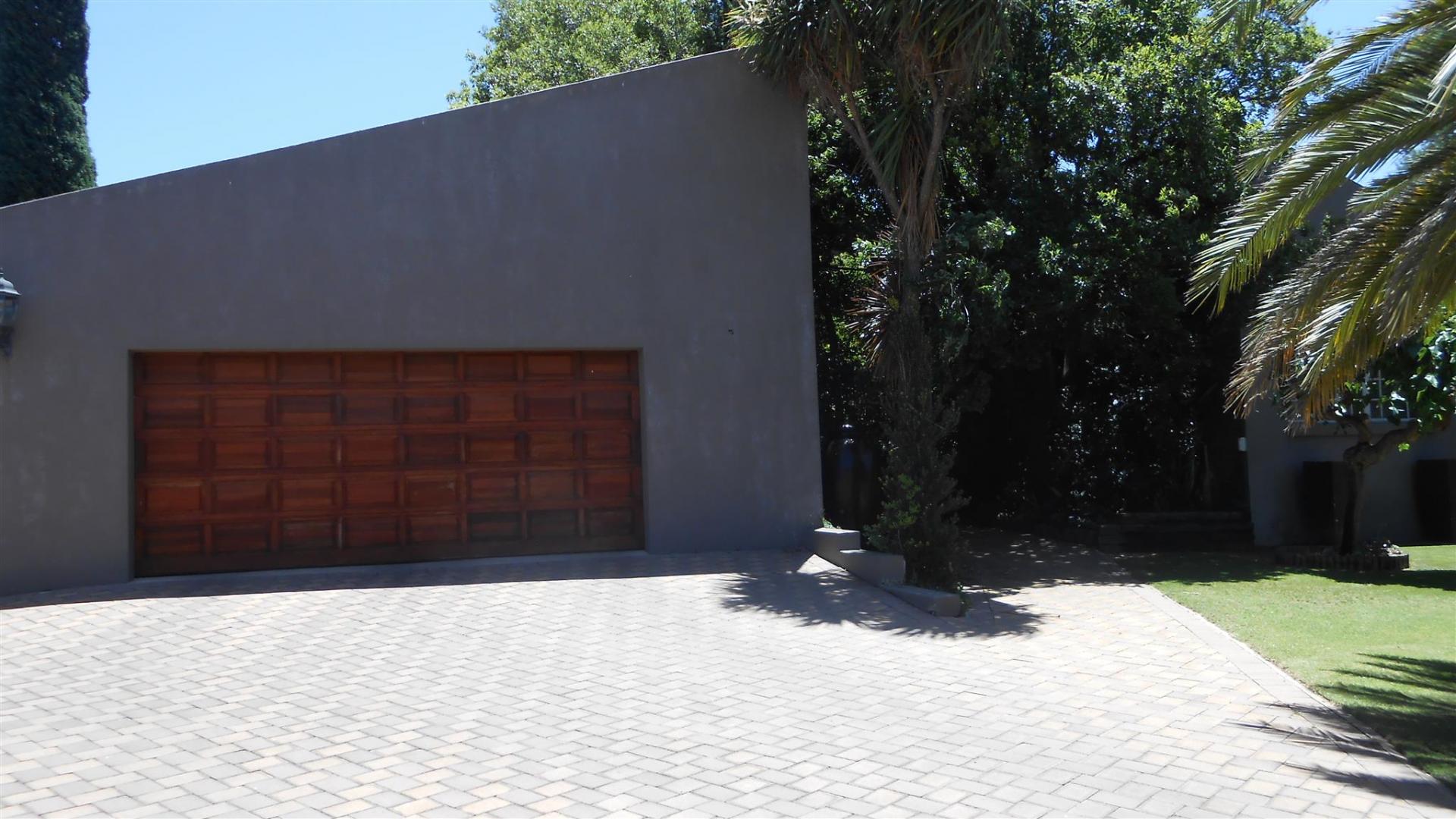 Front View of property in Heidelberg - GP