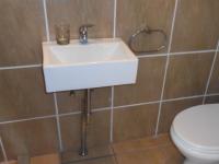 Bathroom 1 - 3 square meters of property in Heidelberg - GP