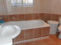Bathroom 2 - 7 square meters of property in Heidelberg - GP