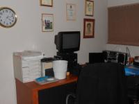 Study - 19 square meters of property in Glen Marais