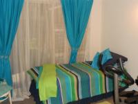 Bed Room 2 - 13 square meters of property in Glen Marais