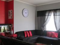 Lounges - 14 square meters of property in Riversdale