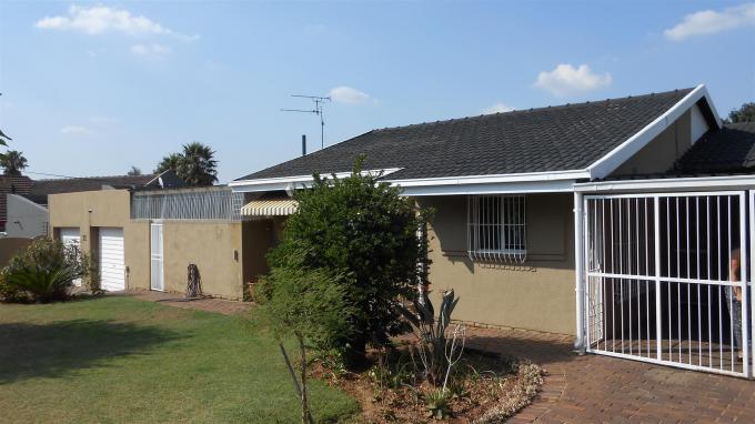 3 Bedroom House for Sale For Sale in Kempton Park - Home Sell - MR136305