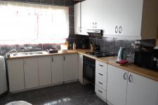 Kitchen - 17 square meters of property in Dennemere