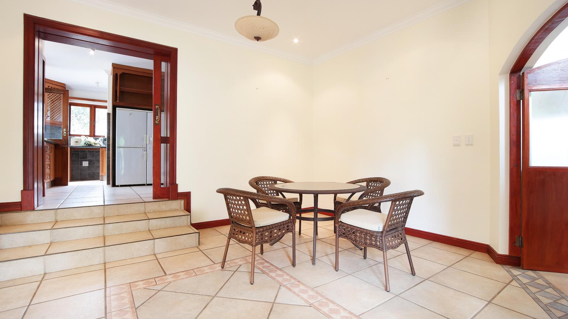 Dining Room - 19 square meters of property in Silver Lakes Golf Estate