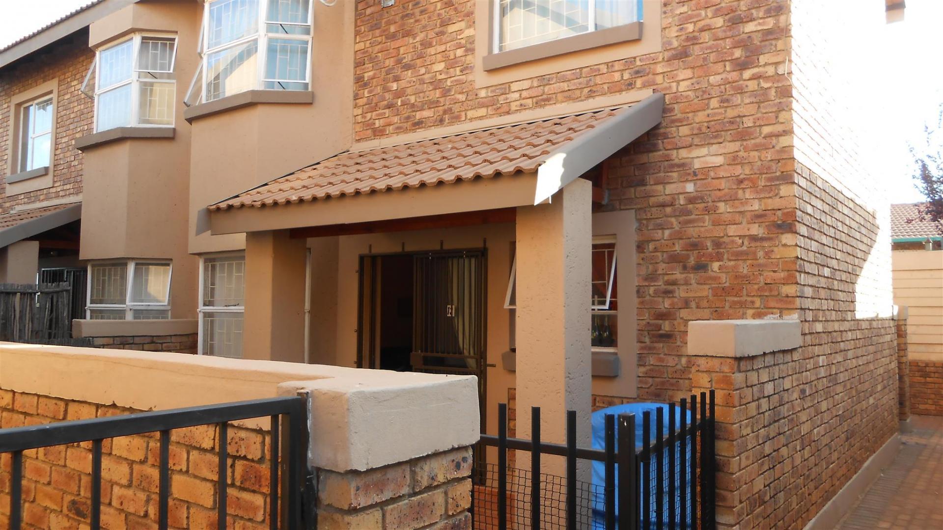 Front View of property in Kempton Park