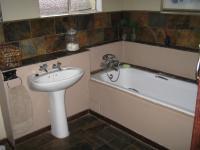 Bathroom 1 - 9 square meters of property in Magaliesburg