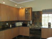 Kitchen - 10 square meters of property in Magaliesburg