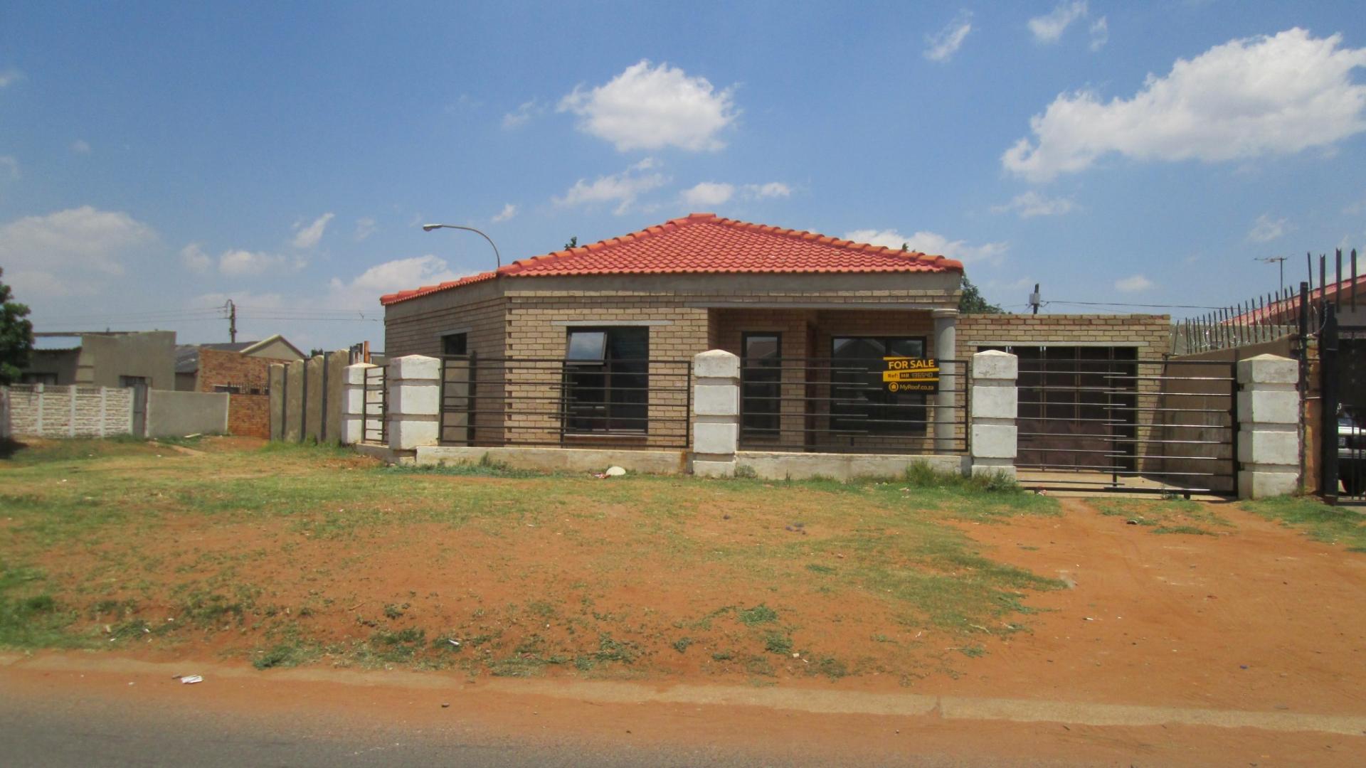 Front View of property in Eldorado Park AH