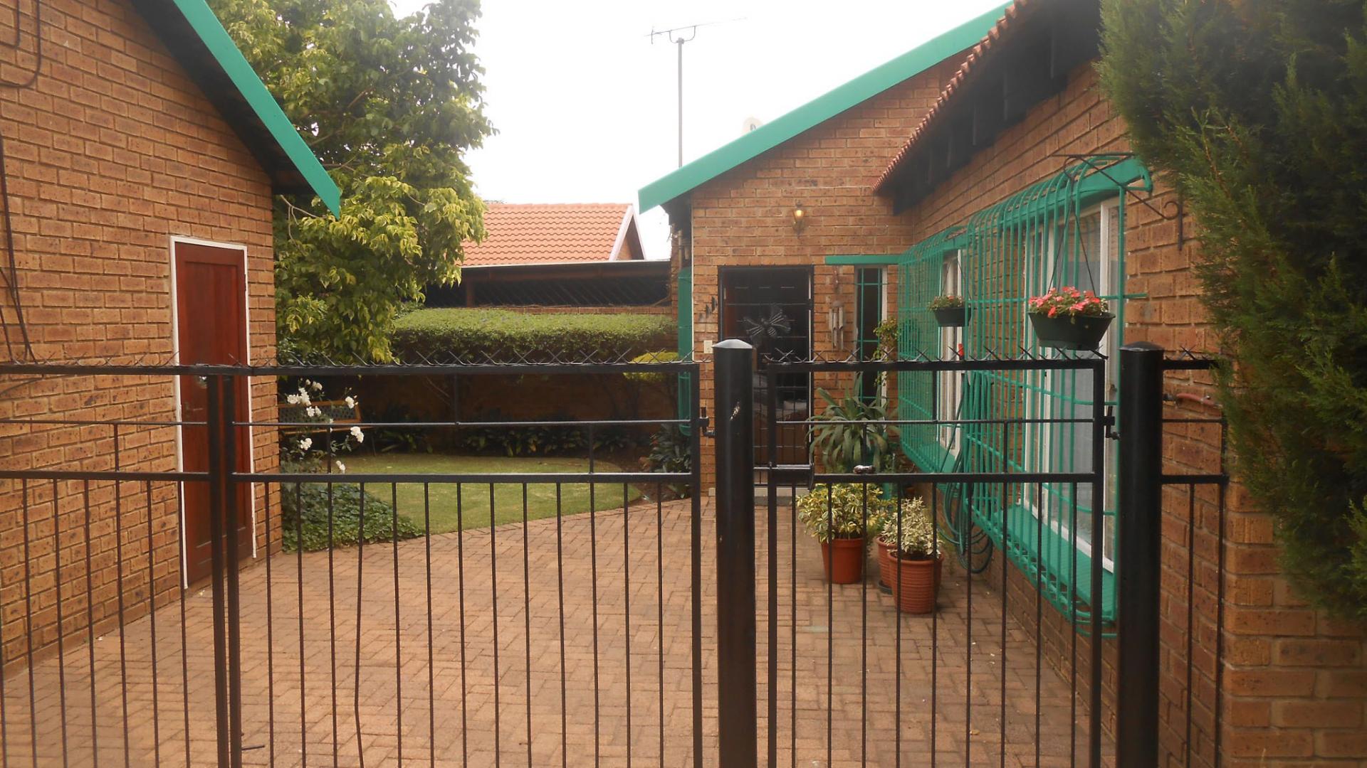 Front View of property in Emalahleni (Witbank) 