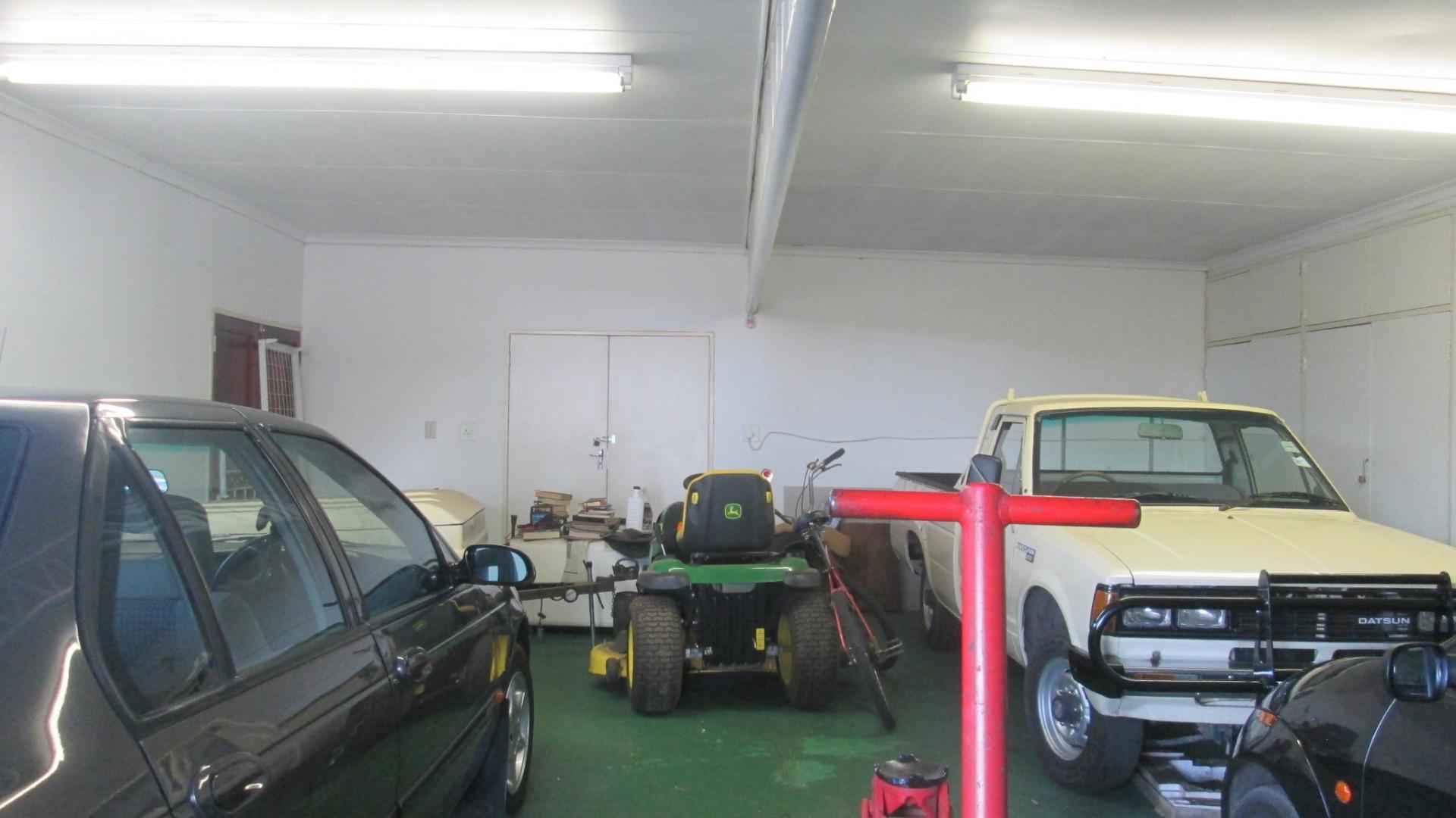 Spaces - 16 square meters of property in Buyscelia AH