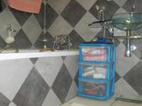 Main Bathroom - 11 square meters of property in Buyscelia AH