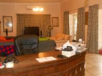 Dining Room - 22 square meters of property in Cullinan