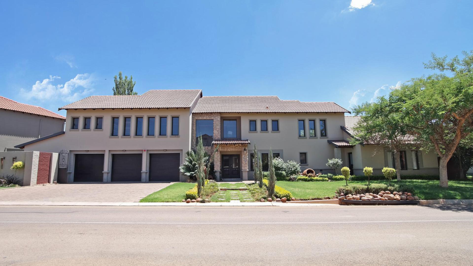 Front View of property in Silver Stream Estate