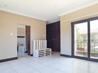 Main Bedroom - 35 square meters of property in Silver Stream Estate