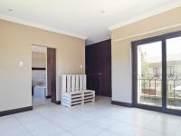 Main Bedroom - 35 square meters of property in Silver Stream Estate
