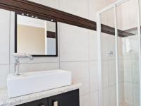 Bathroom 2 - 4 square meters of property in Silver Stream Estate