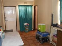 Spaces - 74 square meters of property in Witfield
