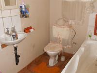 Bathroom 1 - 7 square meters of property in Witfield