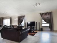 Lounges - 25 square meters of property in The Meadows Estate