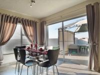 Dining Room - 16 square meters of property in The Meadows Estate