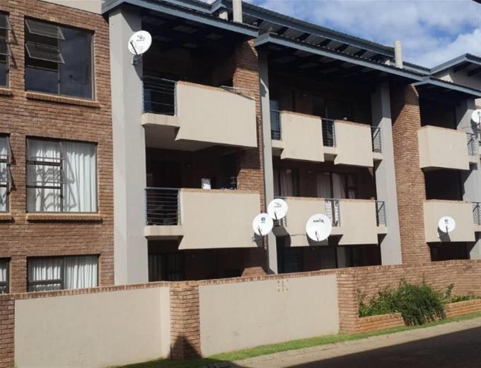 2 Bedroom Sectional Title for Sale For Sale in Middelburg - MP - Private Sale - MR136694