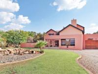 Front View of property in Silver Lakes Golf Estate