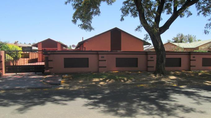 3 Bedroom House for Sale For Sale in Vanderbijlpark - Home Sell - MR136849