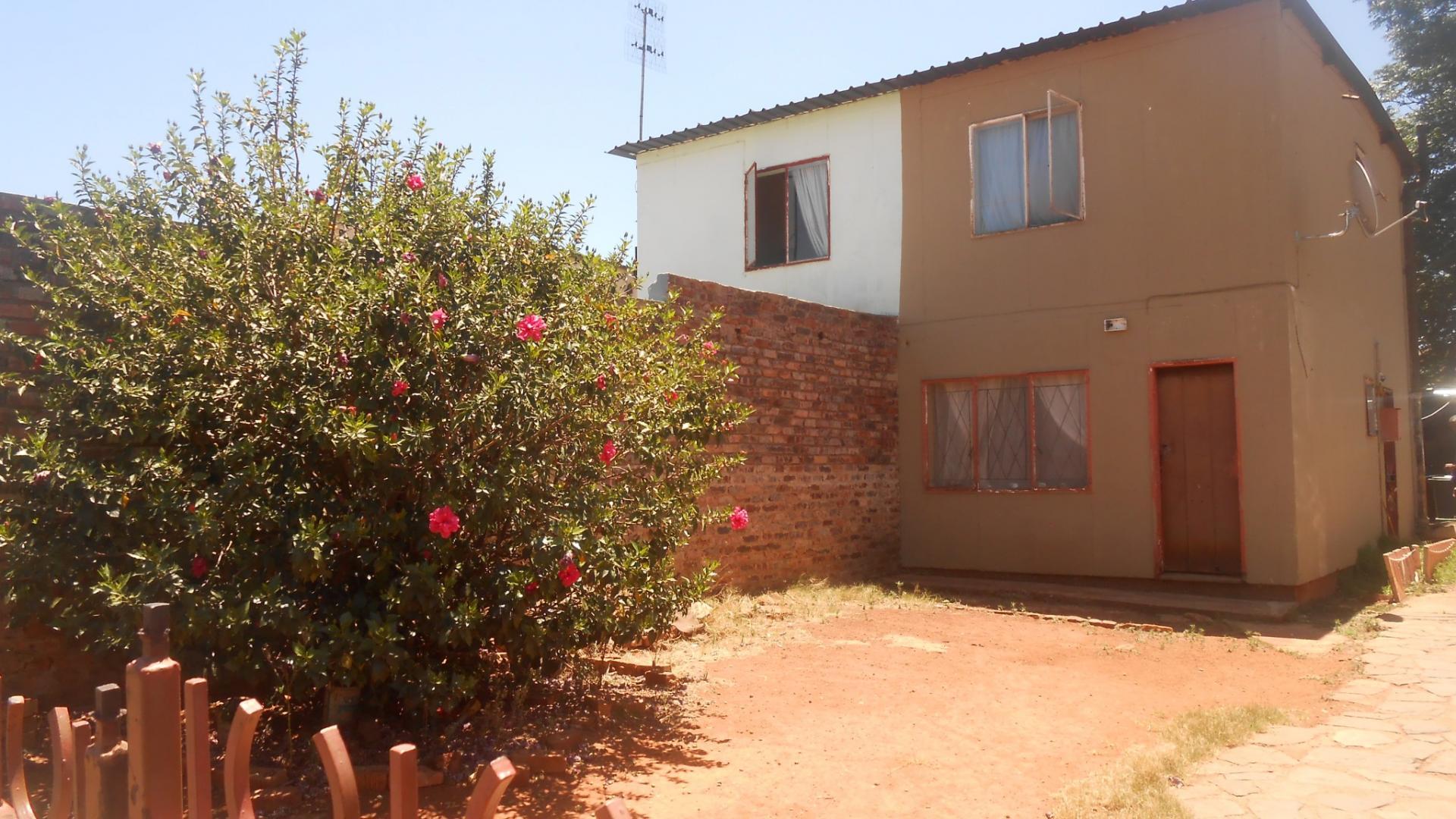 Front View of property in Laudium