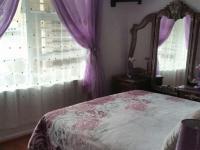 Bed Room 1 - 13 square meters of property in Mossel Bay