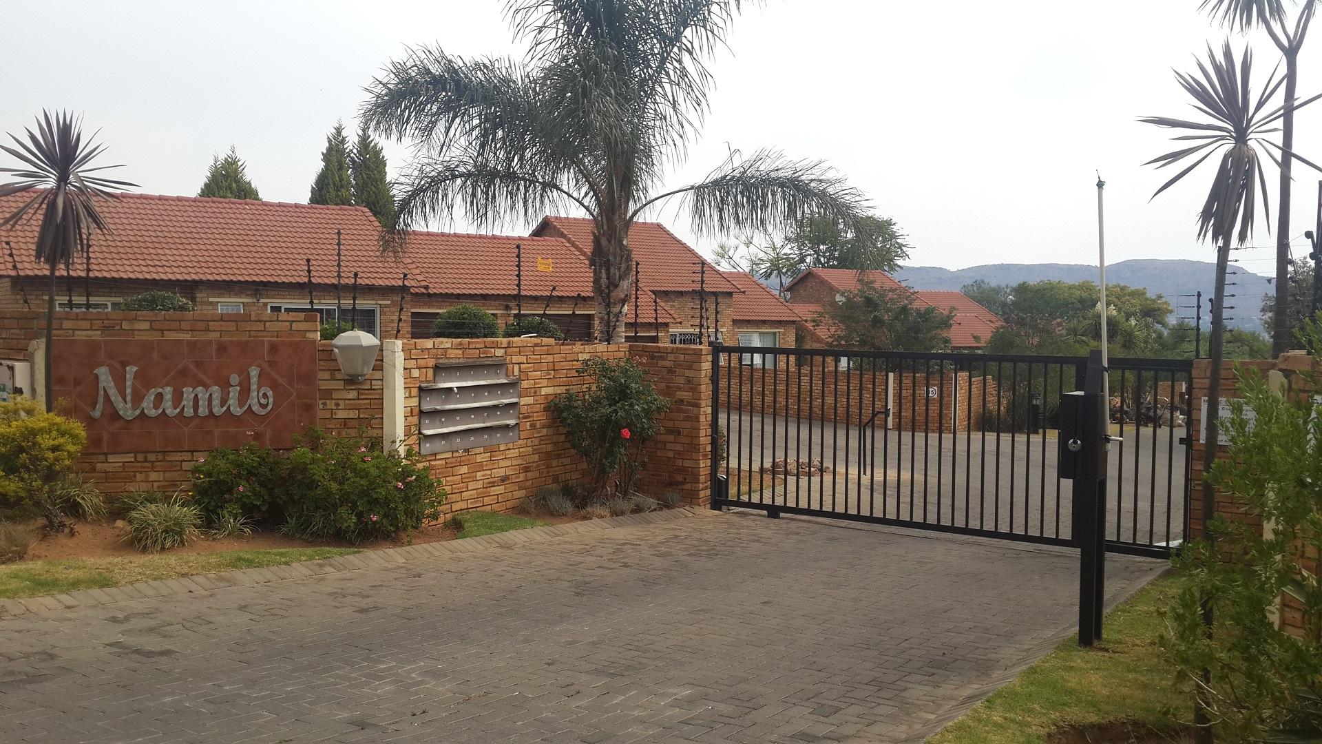 Front View of property in Honeydew Ridge